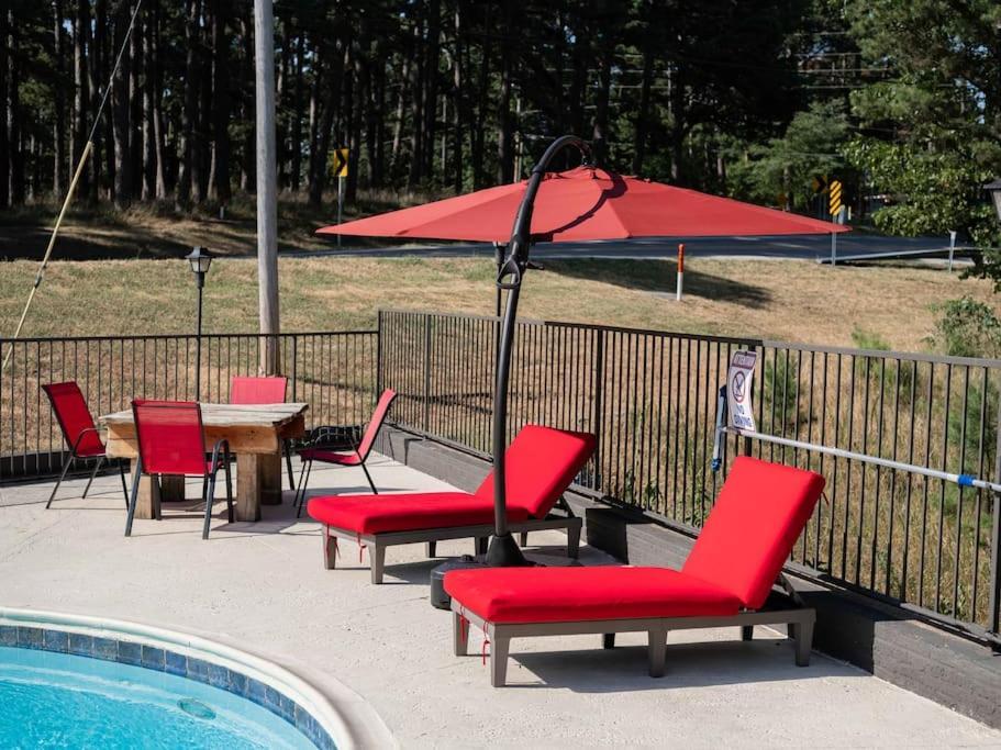 Stonegate Lodge 2 Queen Beds Wifi Tv Salt Water Pool Fire Pits #303 Eureka Springs Ngoại thất bức ảnh